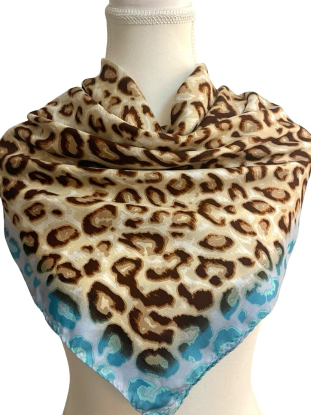 Vince Camuto 100% Silk Leopard Print Scarf 34 x 34 Blue Brown Square